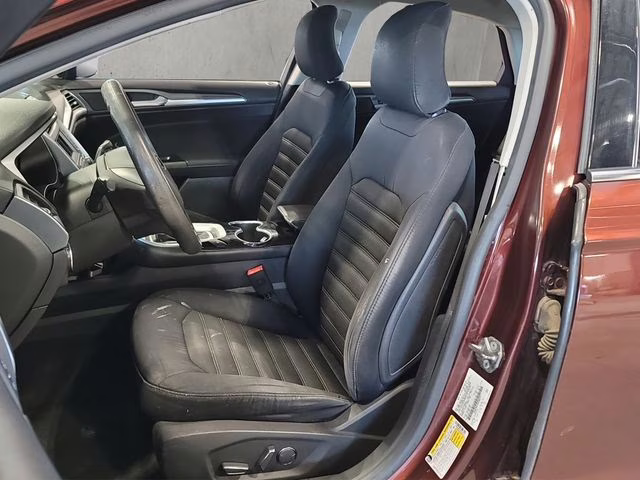 2015 Bronze Fire Metallic Tinted Clearcoat Ford Fusion SE FWD Sedan
