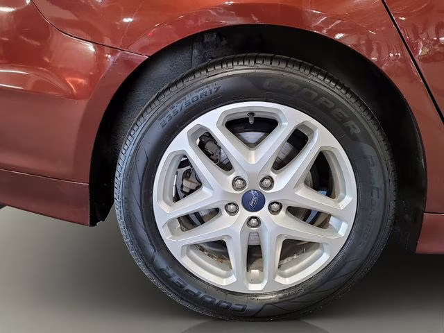 2015 Bronze Fire Metallic Tinted Clearcoat Ford Fusion SE FWD Sedan