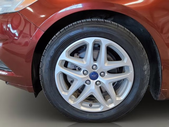 2015 Bronze Fire Metallic Tinted Clearcoat Ford Fusion SE FWD Sedan