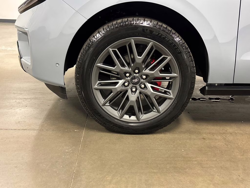 2025 Gray Metallic Ford Expedition Max Platinum 4X4 SUV