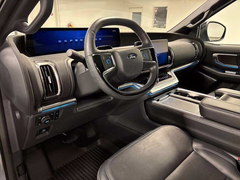 2025 Gray Metallic Ford Expedition Max Platinum 4X4 SUV