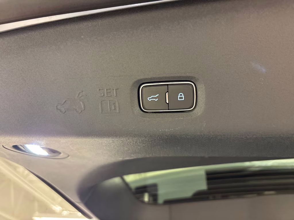 2025 Gray Metallic Ford Expedition Max Platinum 4X4 SUV