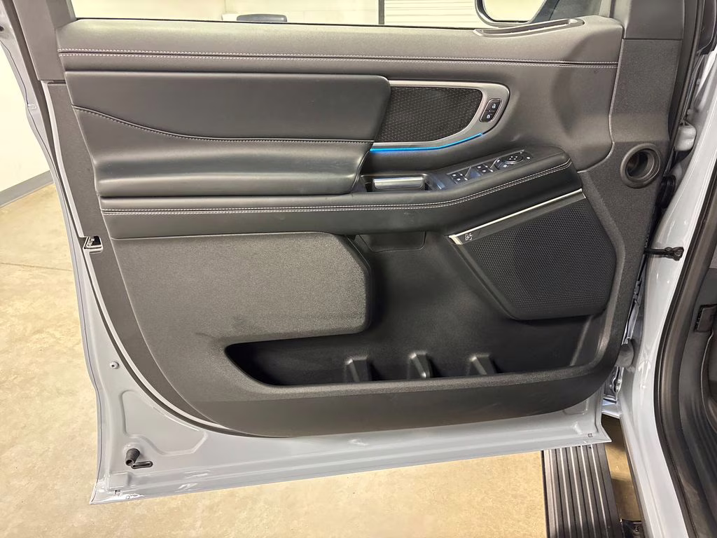 2025 Gray Metallic Ford Expedition Max Platinum 4X4 SUV