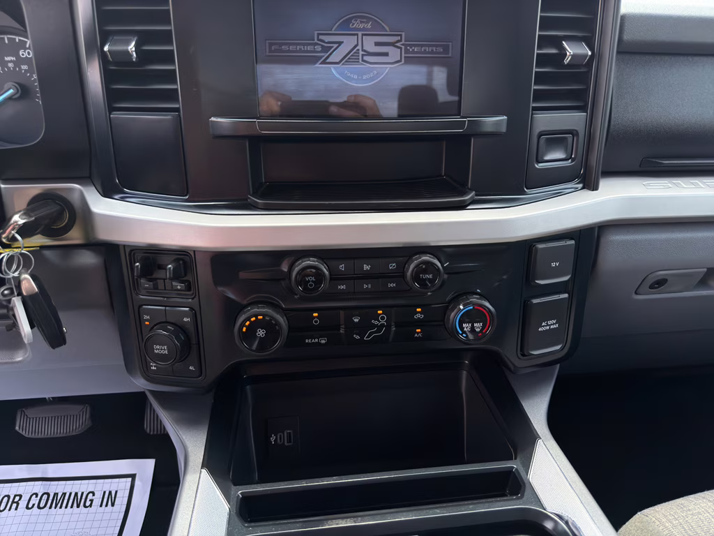 2023 Agate Black Metallic Ford Super Duty F-250 SRW XLT 4X4 Truck