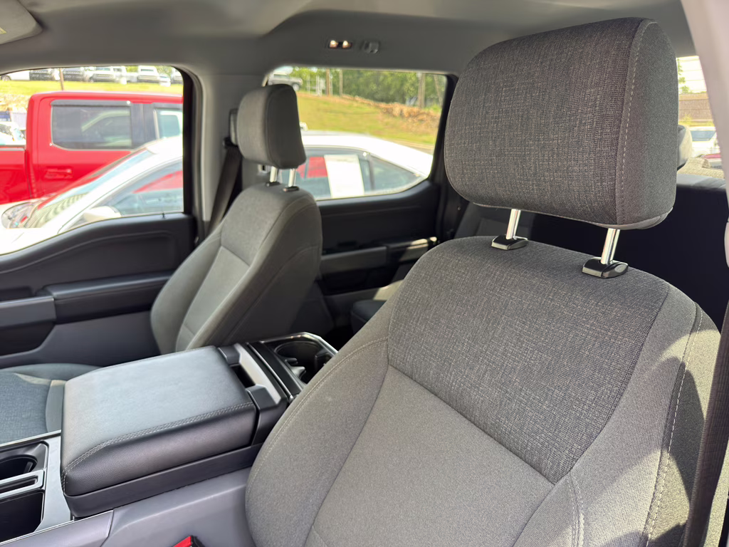 2024 Carbonized Gray Metallic Ford F-150 XLT RWD Truck