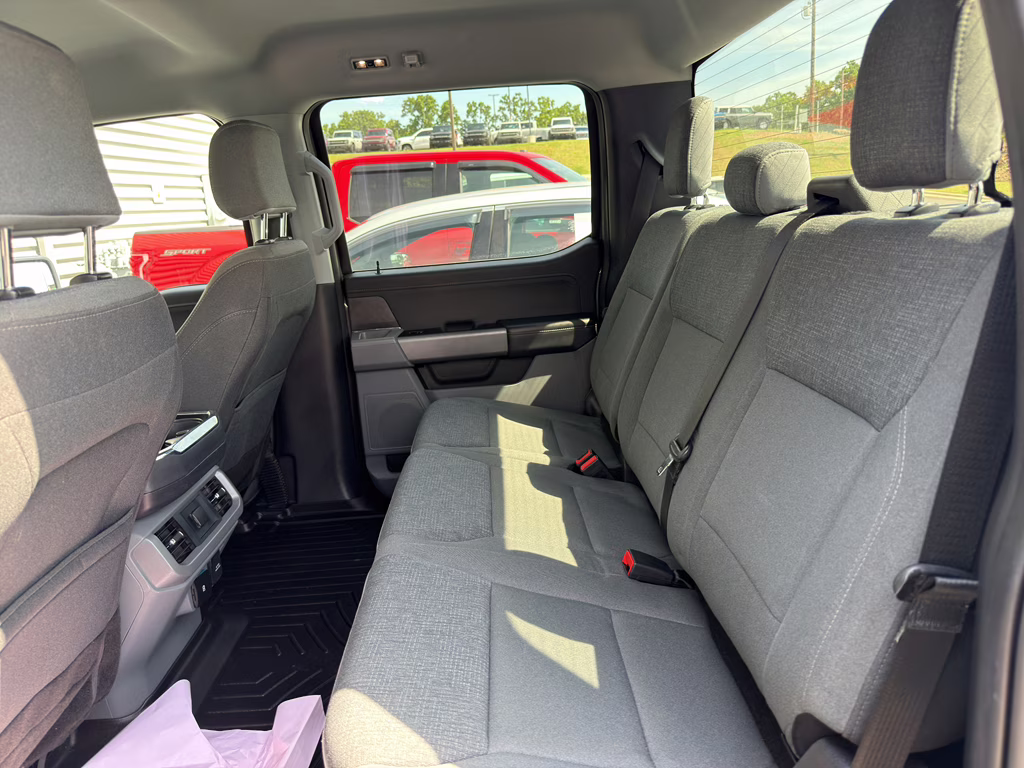 2024 Carbonized Gray Metallic Ford F-150 XLT RWD Truck