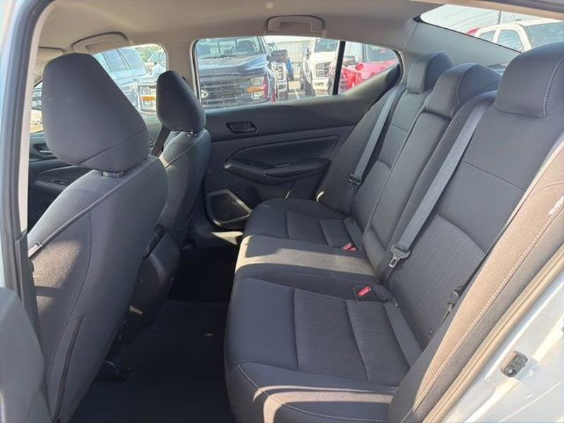 2025 Glacier White Nissan Altima SV FWD Sedan