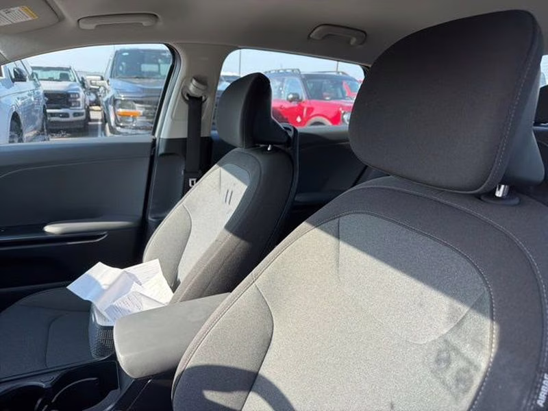 2025 Steel Gray Kia K4 LXS FWD Sedan