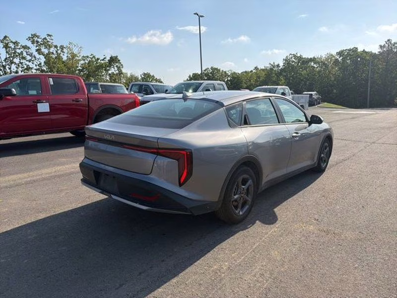 2025 Steel Gray Kia K4 LXS FWD Sedan