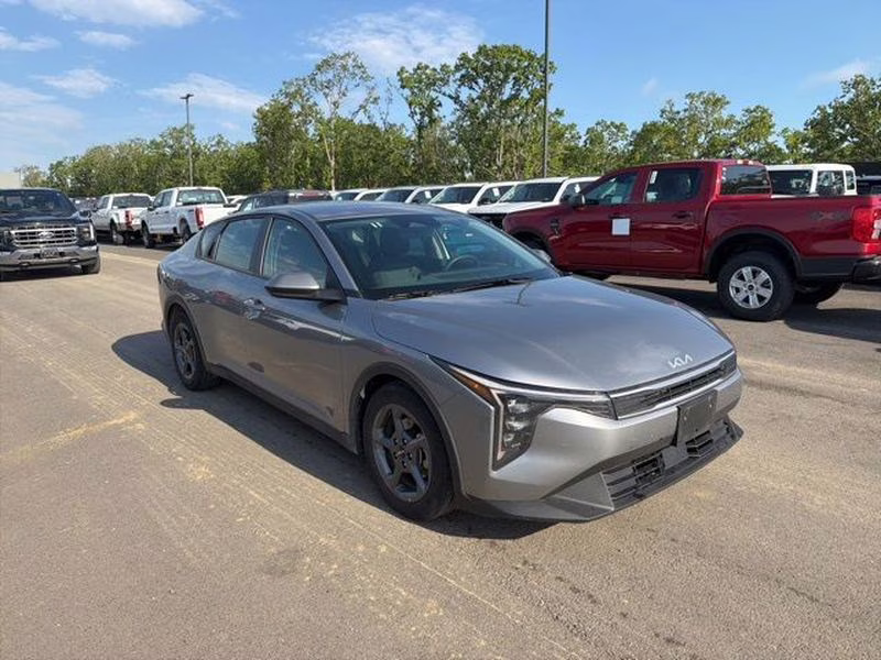 2025 Steel Gray Kia K4 LXS FWD Sedan