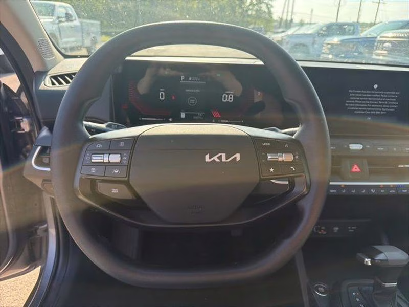 2025 Steel Gray Kia K4 LXS FWD Sedan