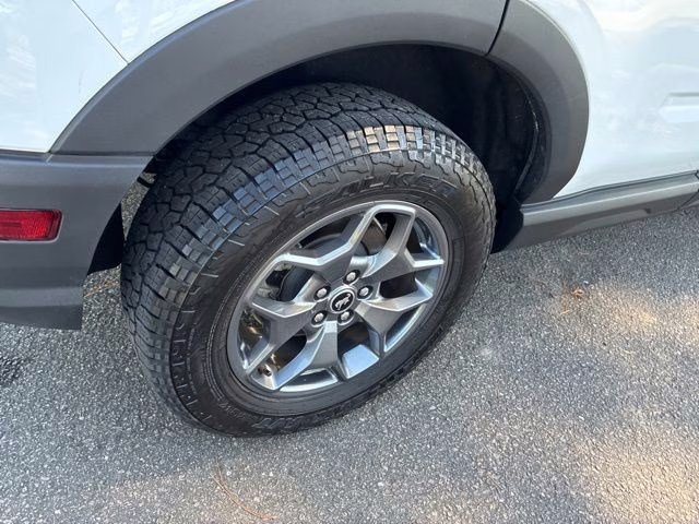 2024 Oxford White Ford Bronco Sport Badlands 4X4 SUV