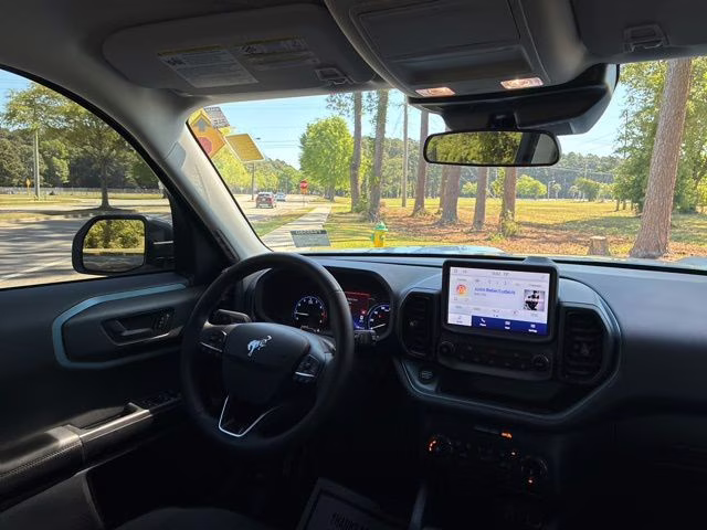 2024 Oxford White Ford Bronco Sport Badlands 4X4 SUV