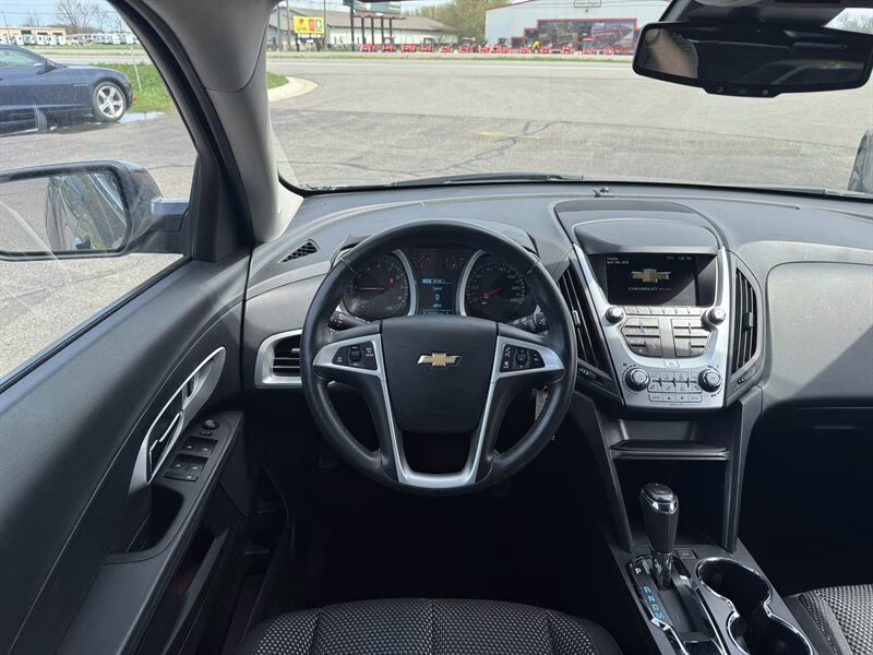 2017 Blue Velvet Metallic Chevrolet Equinox LT AWD SUV
