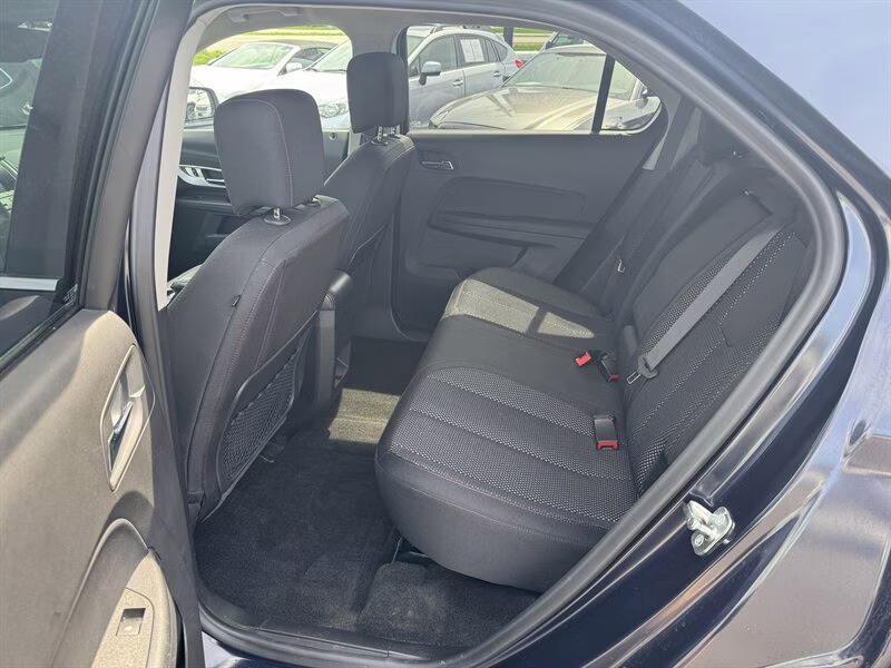 2017 Blue Velvet Metallic Chevrolet Equinox LT AWD SUV