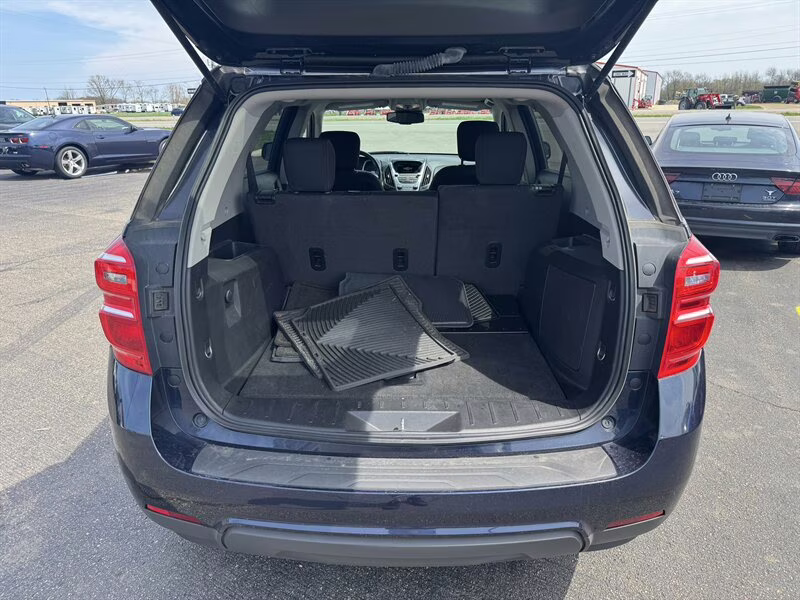 2017 Blue Velvet Metallic Chevrolet Equinox LT AWD SUV