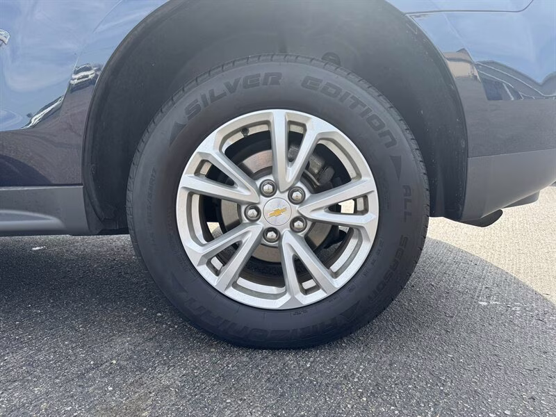 2017 Blue Velvet Metallic Chevrolet Equinox LT AWD SUV