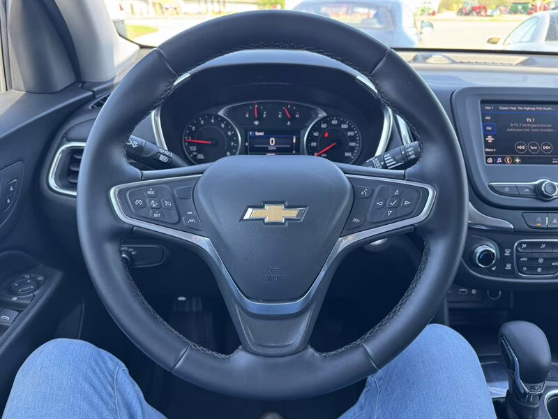 2023 Summit White Chevrolet Equinox LT FWD SUV