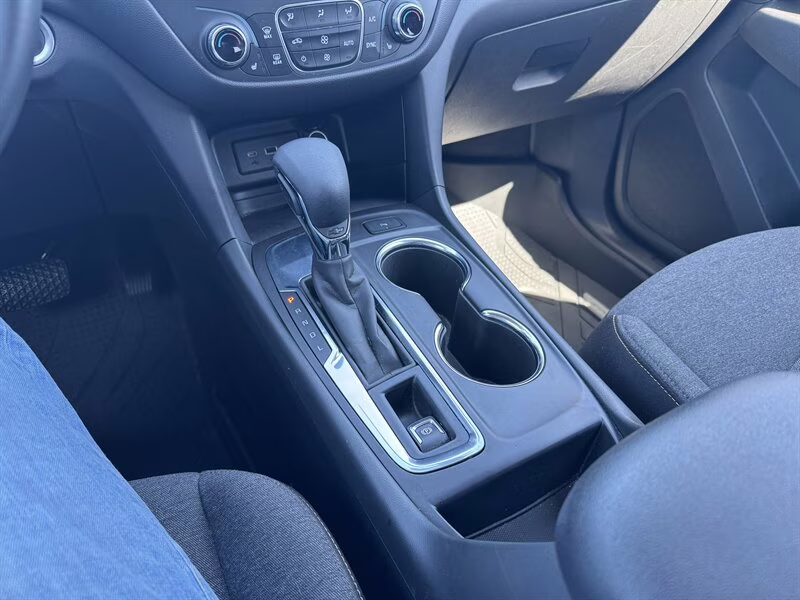 2023 Summit White Chevrolet Equinox LT FWD SUV