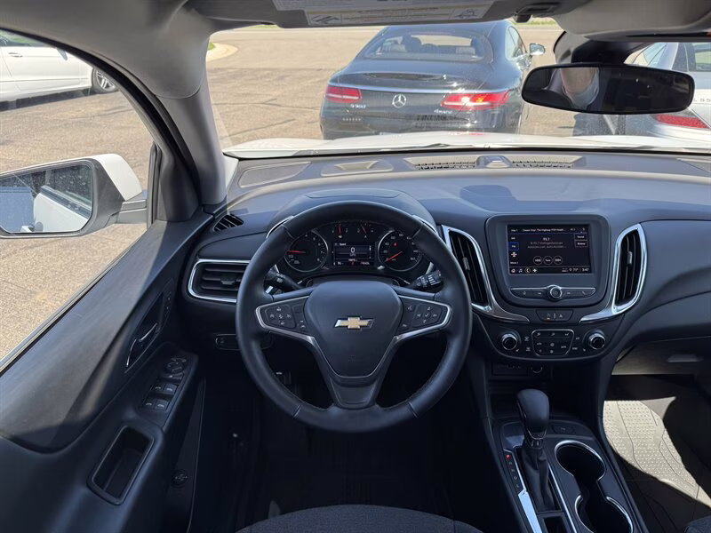 2023 Summit White Chevrolet Equinox LT FWD SUV