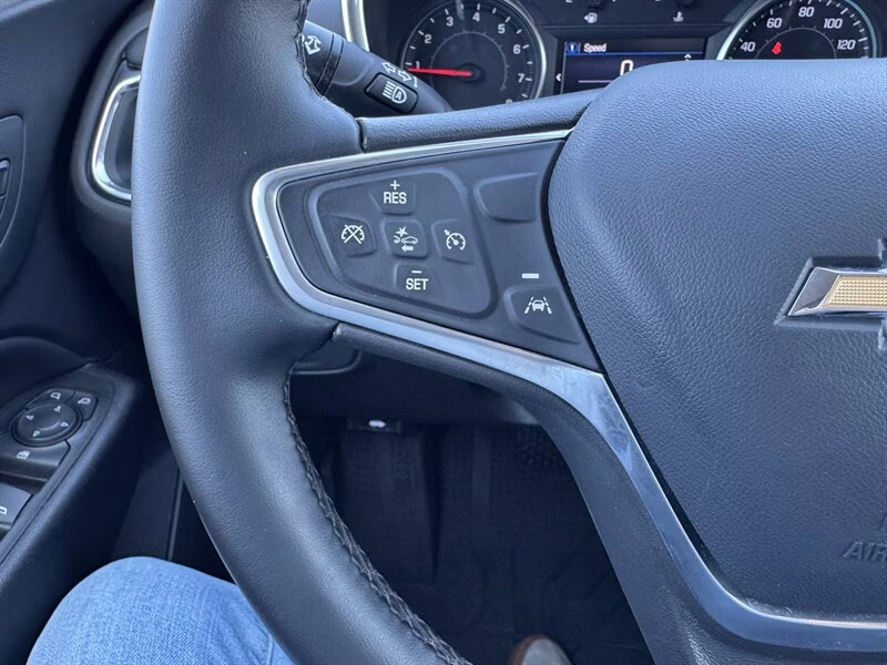 2023 Summit White Chevrolet Equinox LT FWD SUV