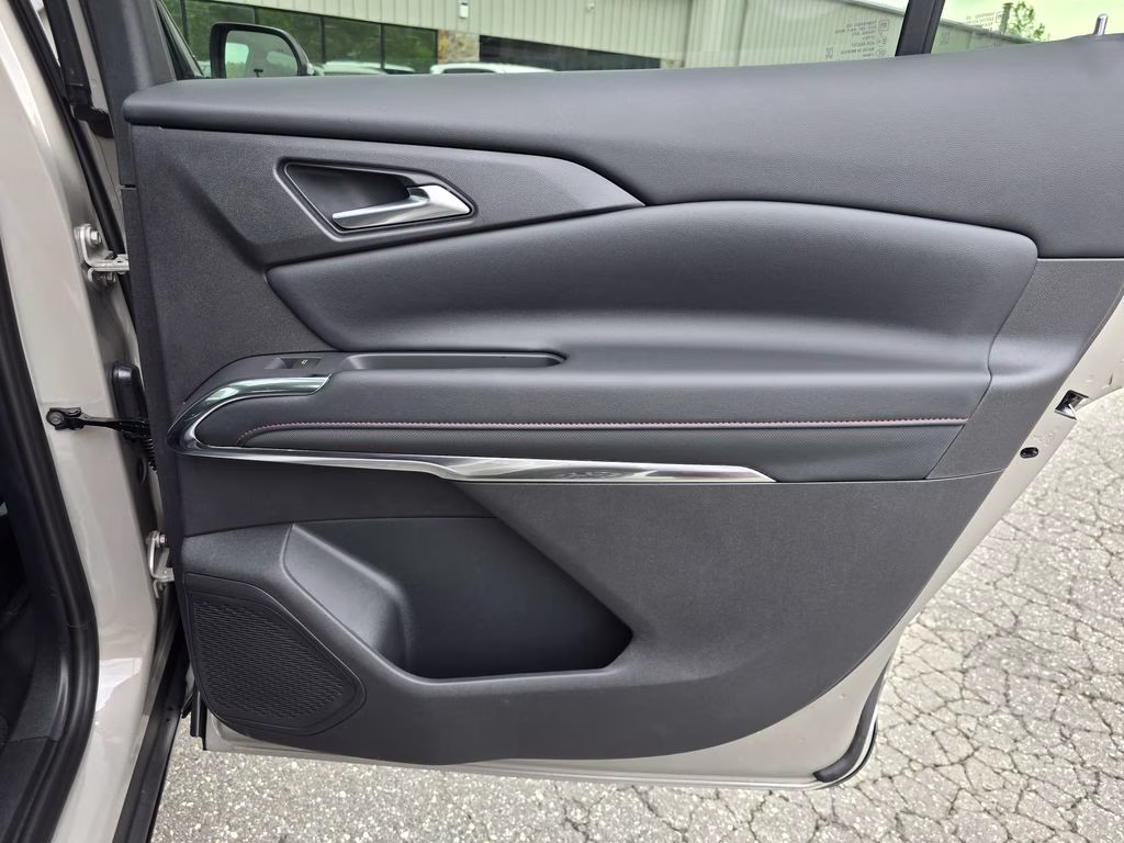 2026 Sandstone Gray Chevrolet Traverse Z71 AWD SUV