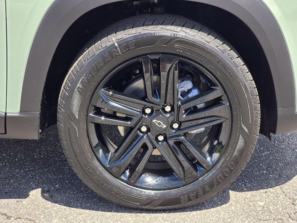 2026 Cacti Green Chevrolet Trax ACTIV FWD SUV