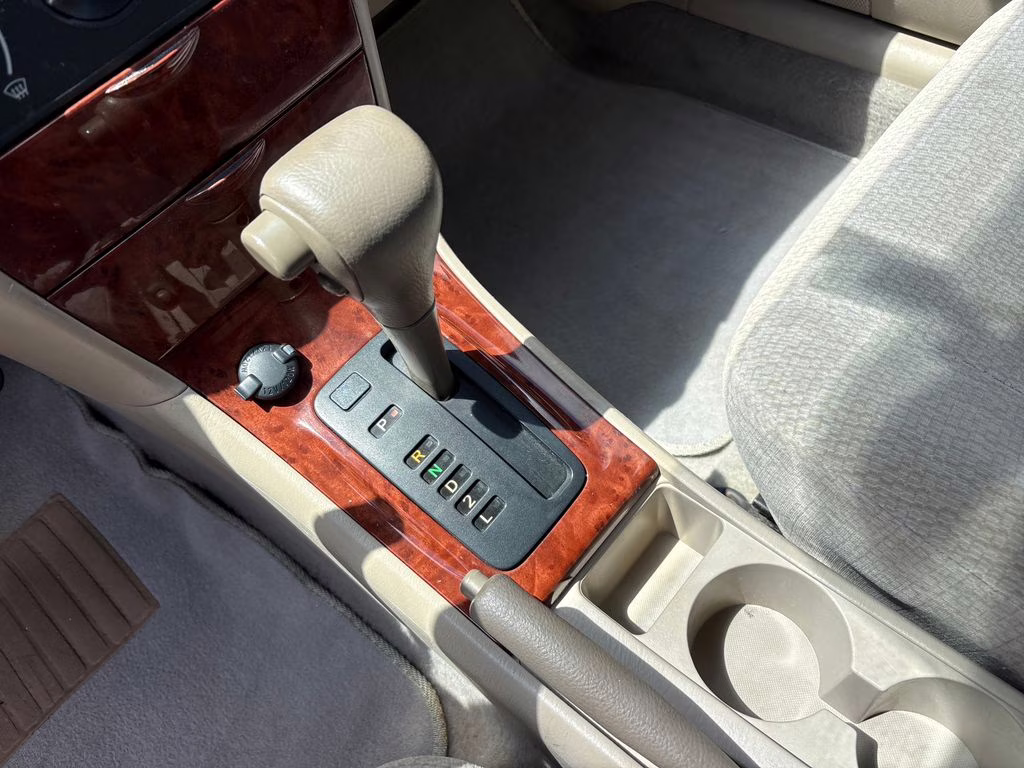 2004 Desert Sand Mica Toyota Corolla CE FWD Sedan
