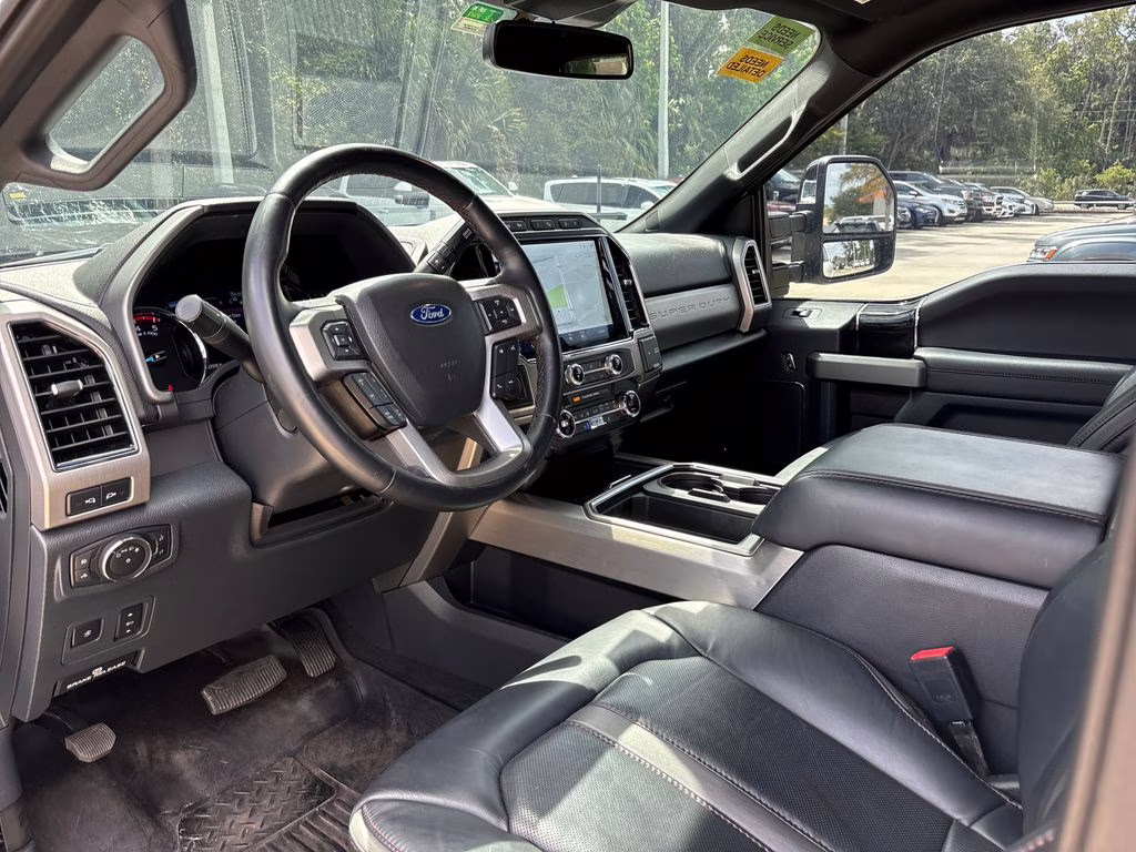 2022 Star White Metallic Tri-Coat Ford Super Duty F-250 SRW Platinum 4X4 Truck