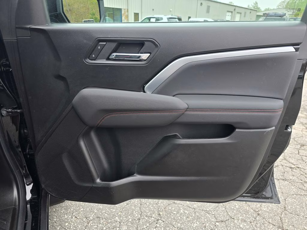 2025 Black Chevrolet Colorado Z71 4X4 Truck