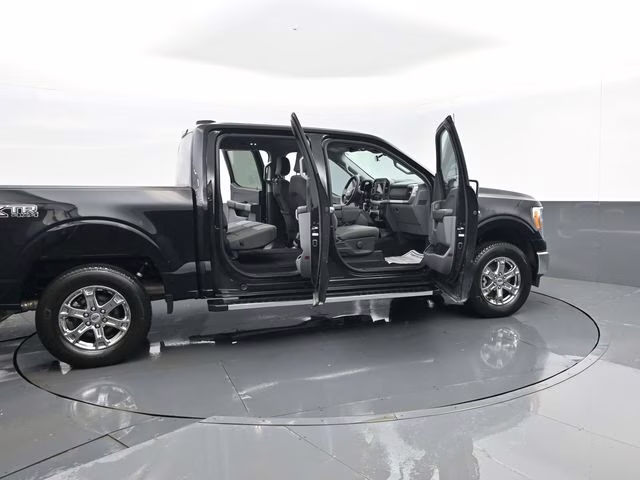 2023 Black Ford F-150 XLT 4X4 Truck