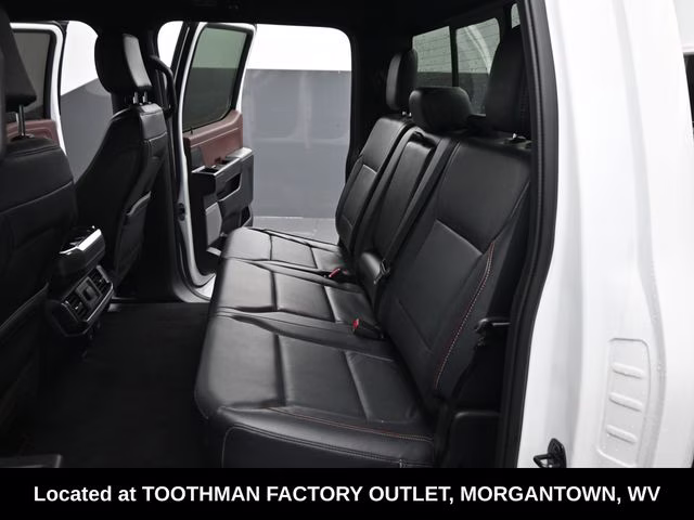 2023 White Ford F-150 Lariat 4X4 Truck