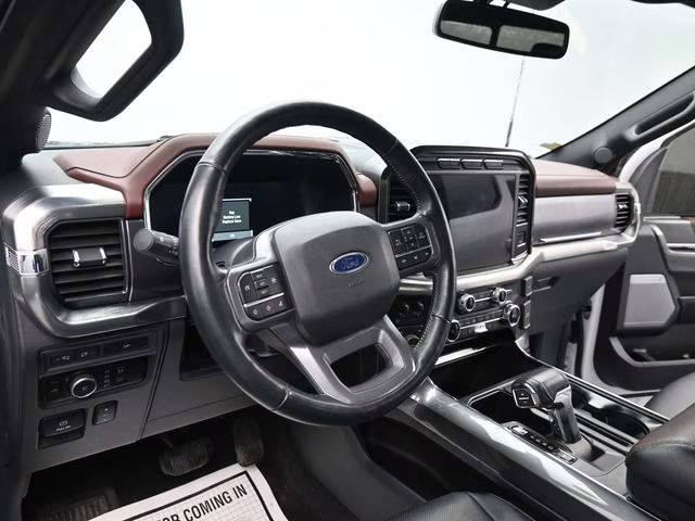 2023 White Ford F-150 Lariat 4X4 Truck