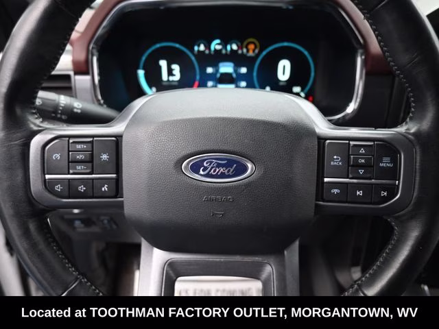 2023 White Ford F-150 Lariat 4X4 Truck