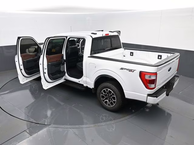 2023 White Ford F-150 Lariat 4X4 Truck