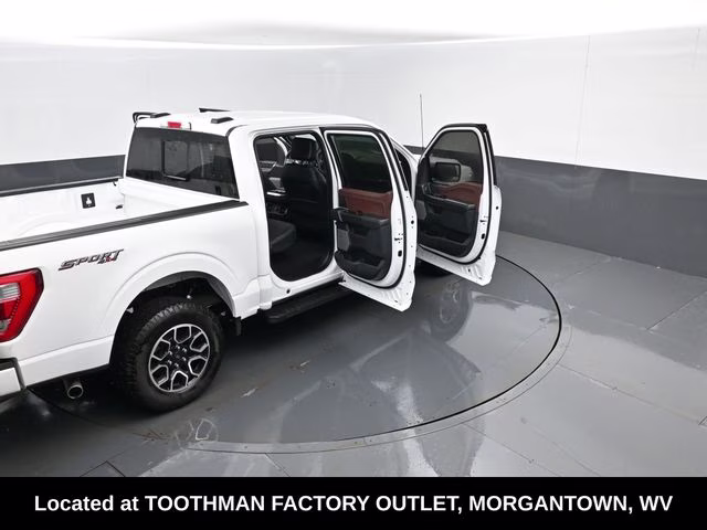 2023 White Ford F-150 Lariat 4X4 Truck