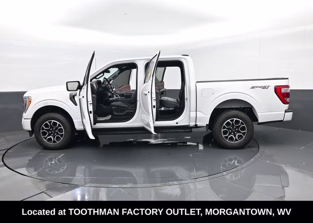 2023 White Ford F-150 Lariat 4X4 Truck