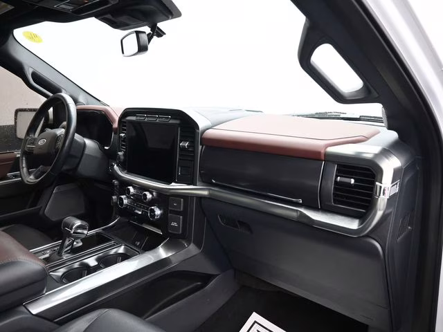 2023 White Ford F-150 Lariat 4X4 Truck