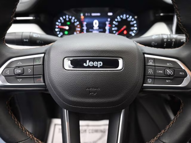 2022 Diamond Black Crystal Pearlcoat Jeep Compass Limited 4X4 SUV