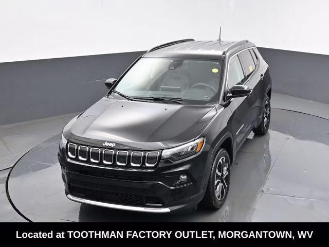 2022 Diamond Black Crystal Pearlcoat Jeep Compass Limited 4X4 SUV