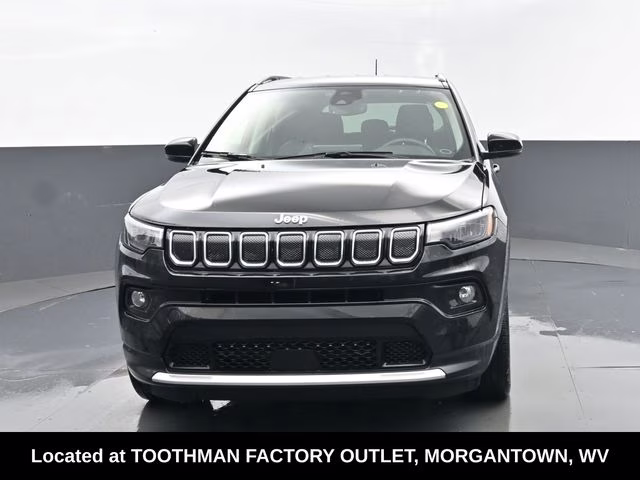 2022 Diamond Black Crystal Pearlcoat Jeep Compass Limited 4X4 SUV