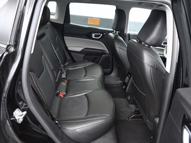 2022 Diamond Black Crystal Pearlcoat Jeep Compass Limited 4X4 SUV