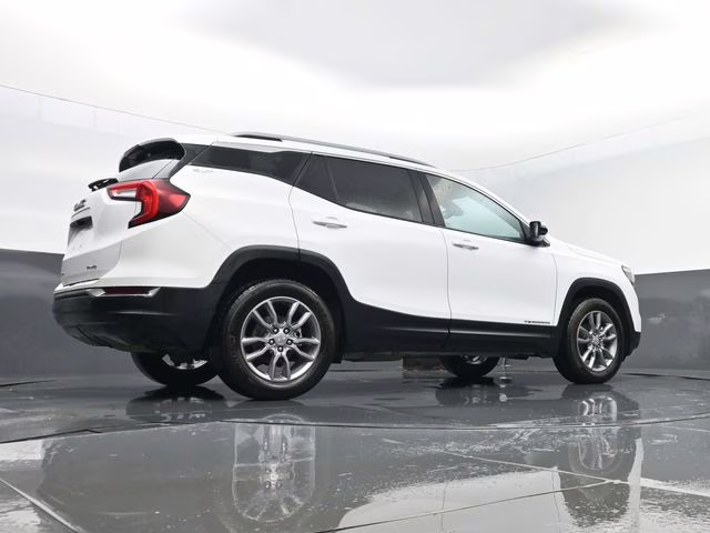 2024 White GMC Terrain SLT AWD SUV