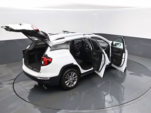 2024 White GMC Terrain SLT AWD SUV