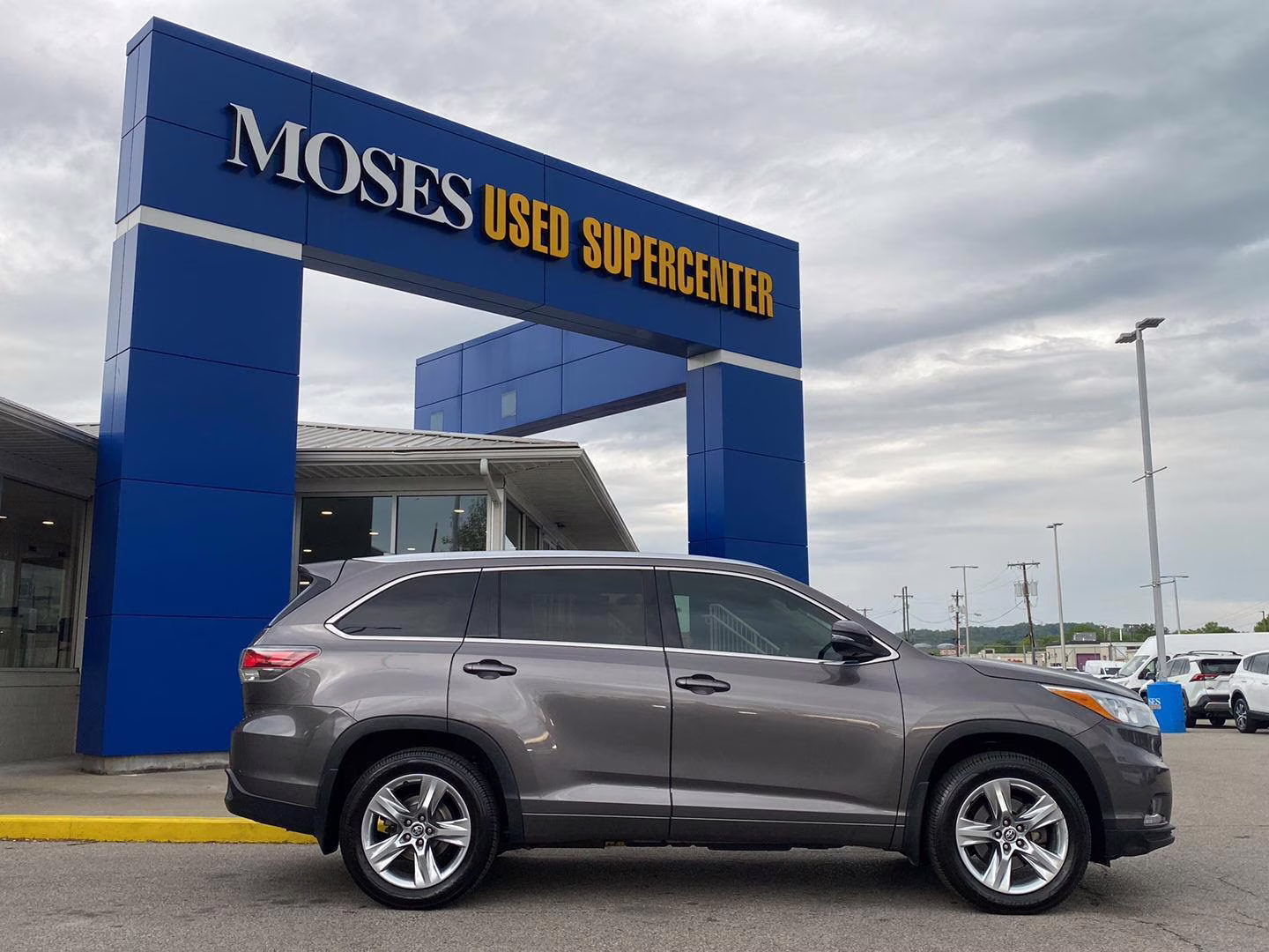 2016 Predawn Gray Mica Toyota Highlander Limited AWD SUV