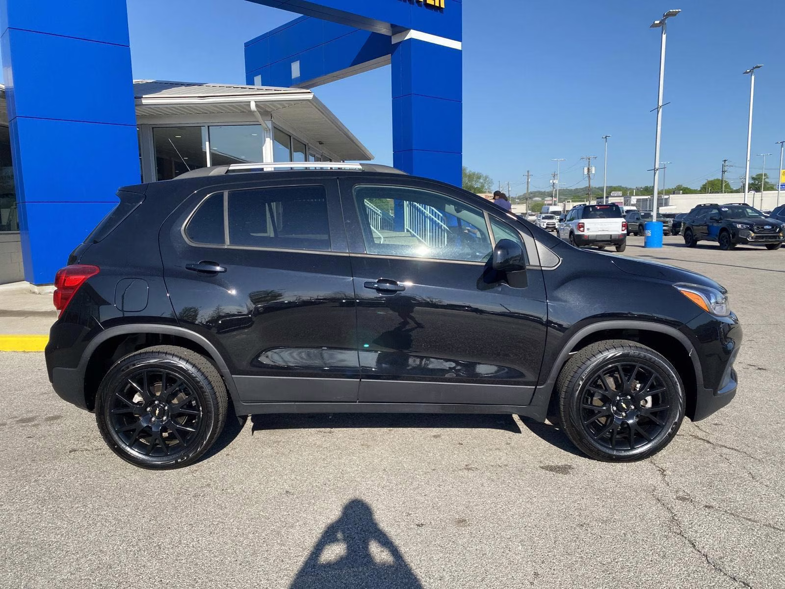 2022 Mosaic Black Metallic Chevrolet Trax LT AWD SUV