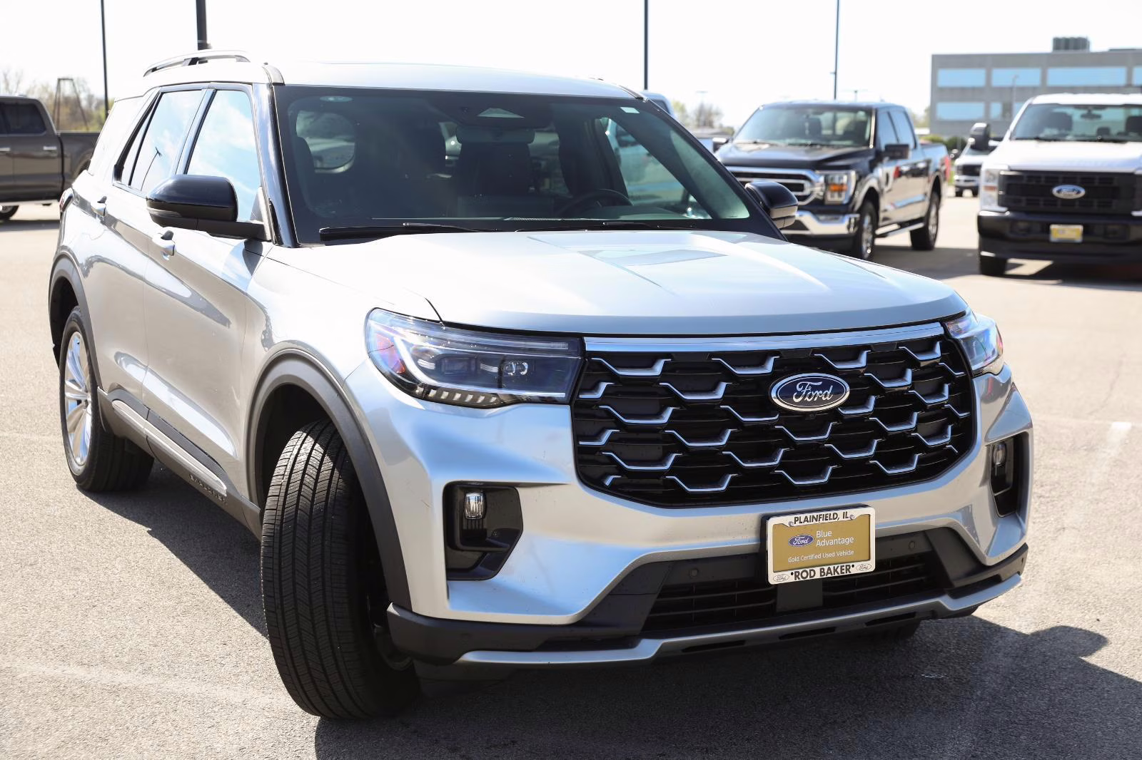 2025 Iconic Silver Metallic Ford Explorer Platinum 4X4 SUV