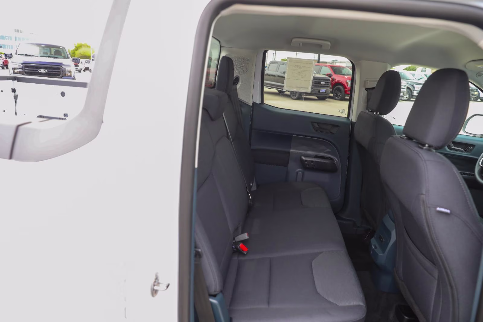 2026 Oxford White Ford Maverick XL FWD Truck