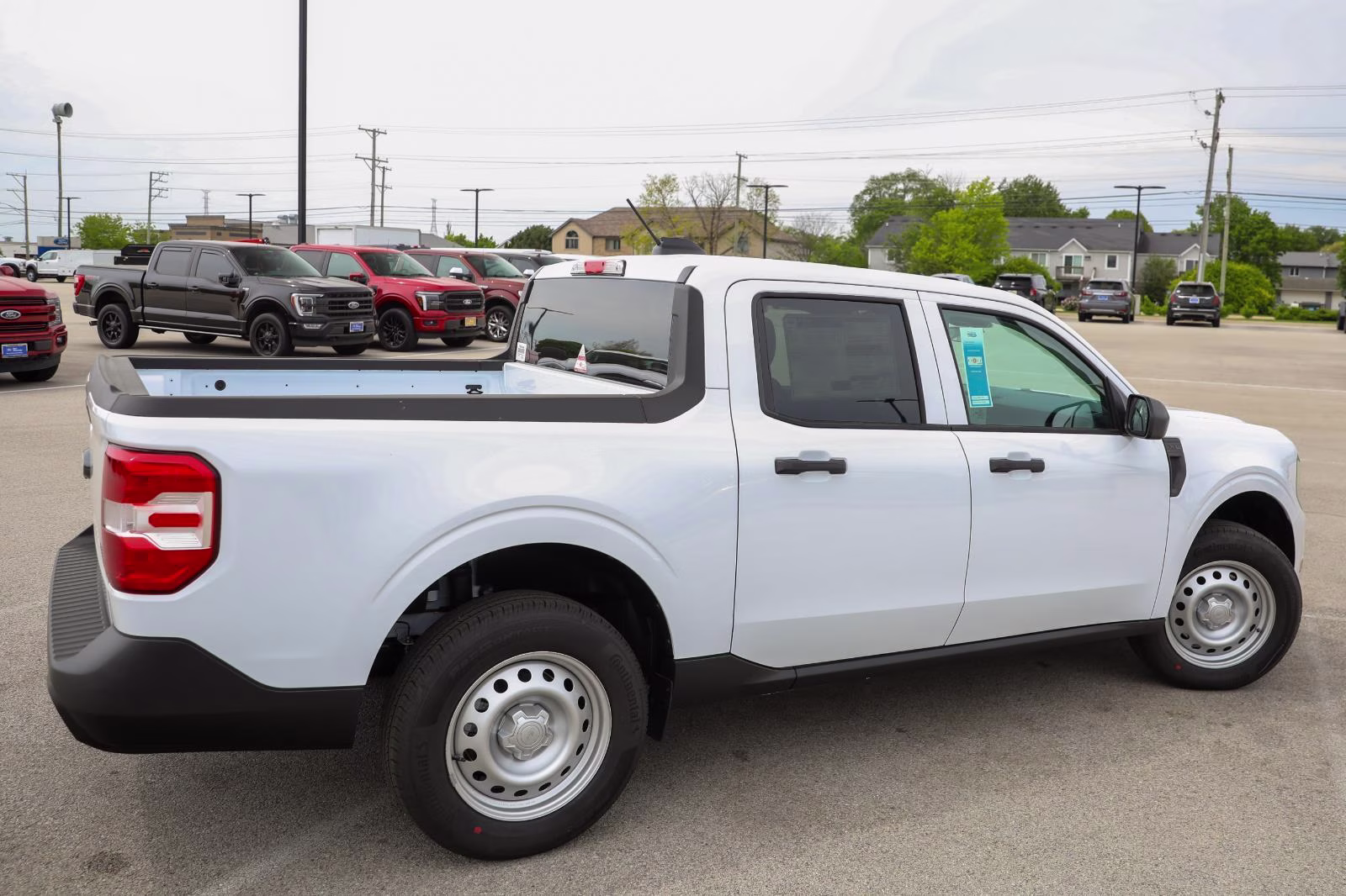 2026 Oxford White Ford Maverick XL FWD Truck