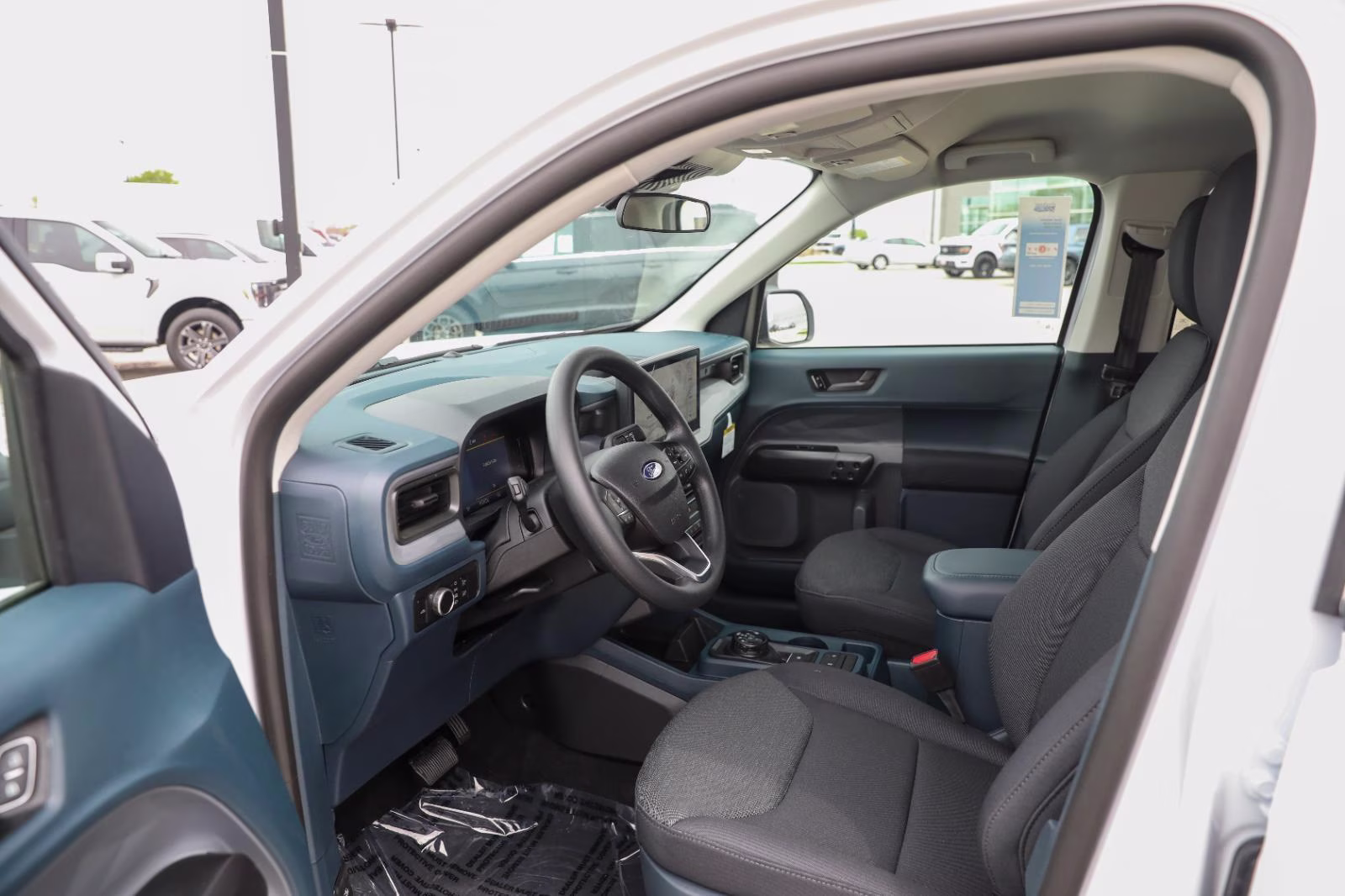 2026 Oxford White Ford Maverick XL FWD Truck